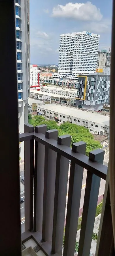 Bali Residence Az Zahra Raudhah- Muslim Friendly Malacca Apartment